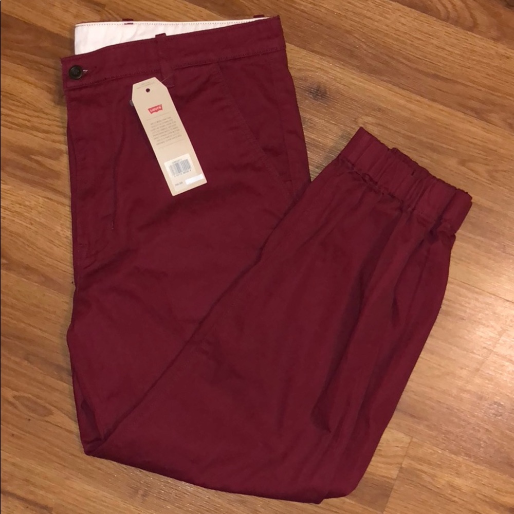 NWT Men’s Levi Joggers